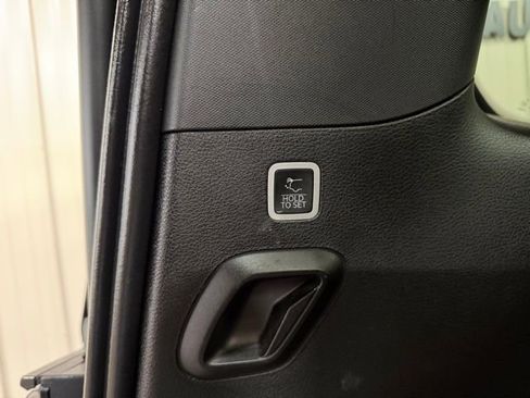 Used 2024 Jeep Wagoneer Series II image 24