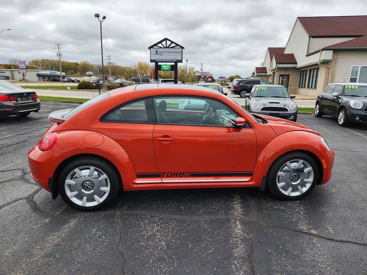 Used 2016 Volkswagen Beetle 1.8T SEL FWD image 9