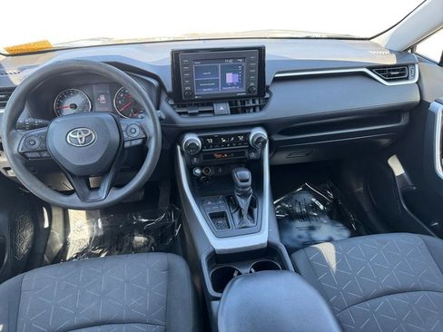 Used 2021 Toyota RAV4 XLE FWD image 10