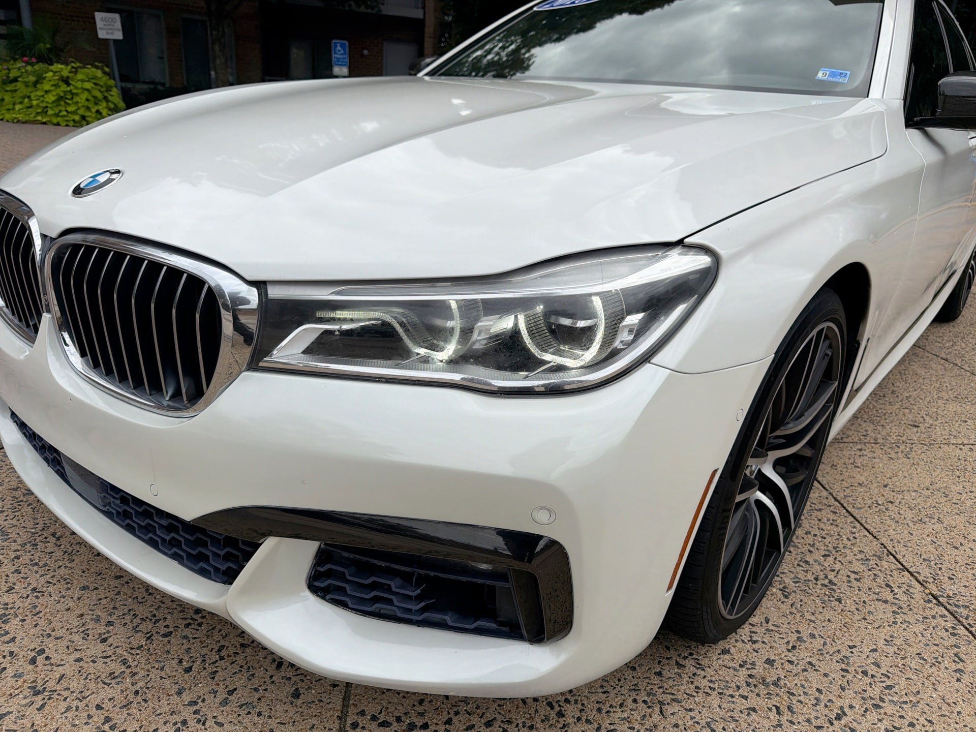 Used 2018 BMW 750i w/ Executive Package RWD image 48