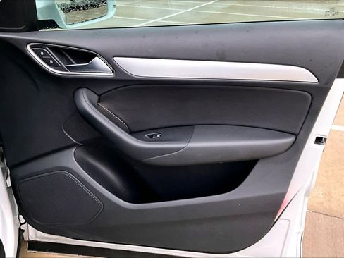 Used 2017 Audi Q3 2.0T Premium Plus w/ Premium Plus Package image 20