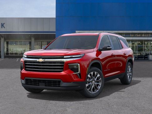 New 2026 Chevrolet Traverse LT w/ Sun and Wheel Package FWD image 6