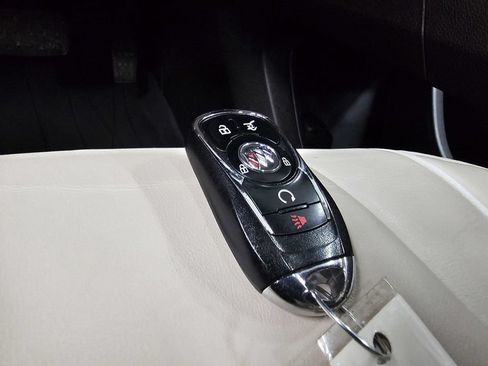 Used 2023 Buick Enclave Avenir w/ Avenir Technology Package AWD/4WD image 43