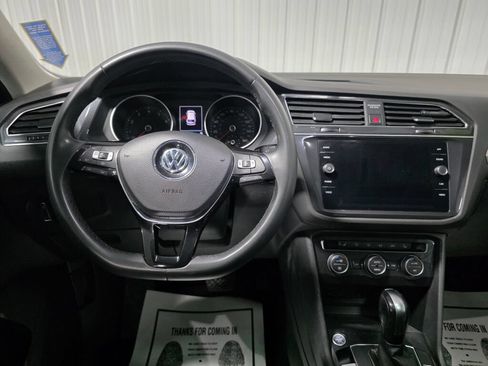 Used 2020 Volkswagen Tiguan SE AWD/4WD image 8