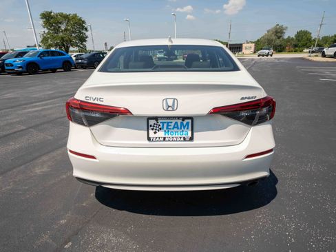 Used 2023 Honda Civic Sport image 5