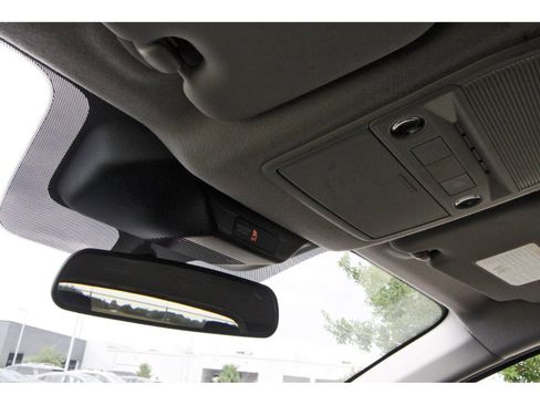 Certified 2025 Nissan Kicks SR AWD/4WD image 24