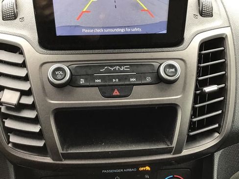 Used 2022 Ford Transit Connect XL image 9