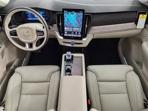 New 2026 Volvo XC90 B6 Ultra image 4