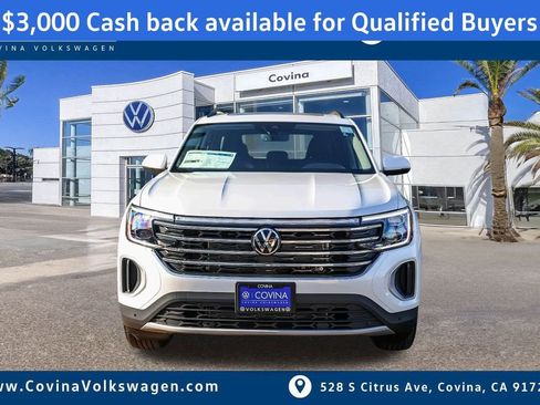 New 2026 Volkswagen Atlas SE image 2