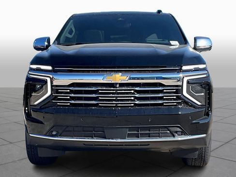 New 2026 Chevrolet Suburban Premier image 3