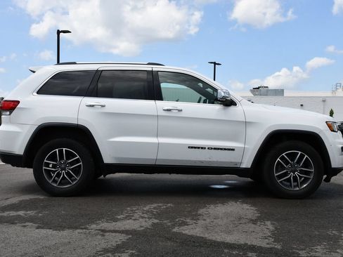 Used 2020 Jeep Grand Cherokee Limited AWD/4WD image 10