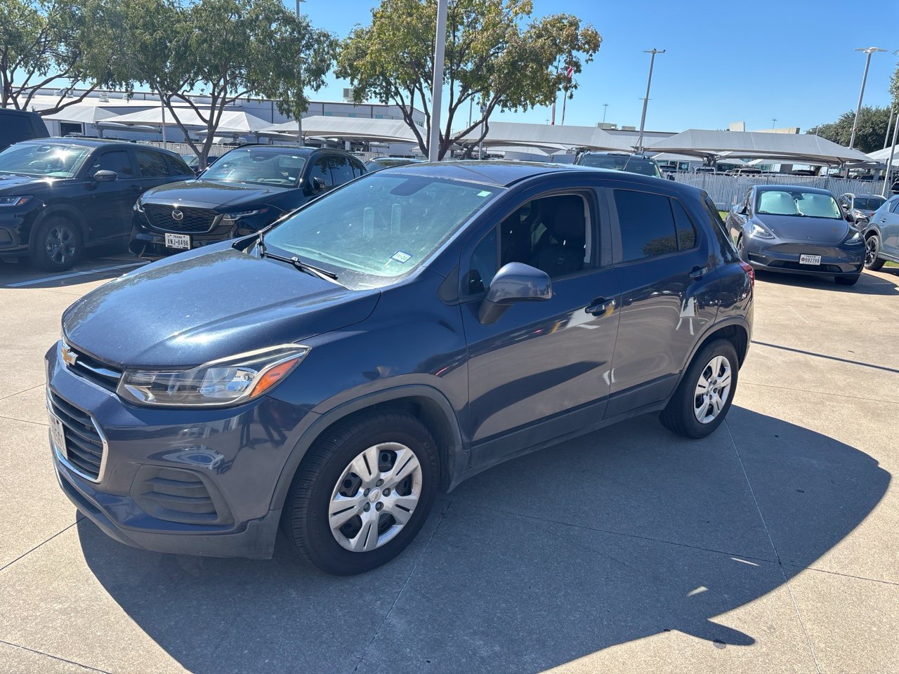 Used 2019 Chevrolet Trax LS FWD image 1