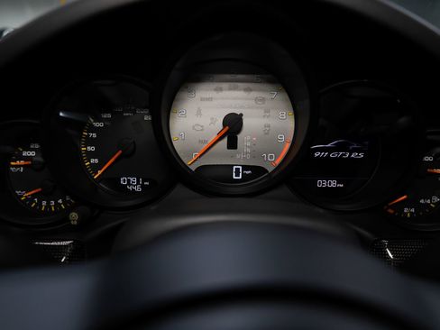 Used 2019 Porsche 911 GT3 RS RWD image 47