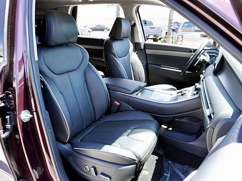 Used 2024 Hyundai Palisade SEL FWD image 18