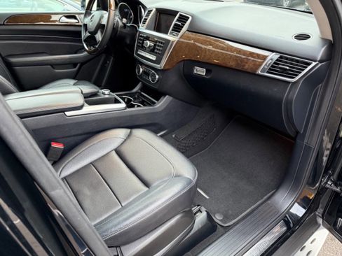 Used 2013 Mercedes-Benz ML 350 4MATIC w/ Premium 1 Pkg image 18