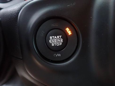 Used 2021 Jeep Wrangler Rubicon w/ Cold Weather Group AWD/4WD image 21