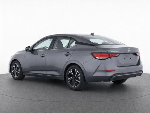 Used 2022 Nissan Sentra SV w/ Trunk Package FWD image 3
