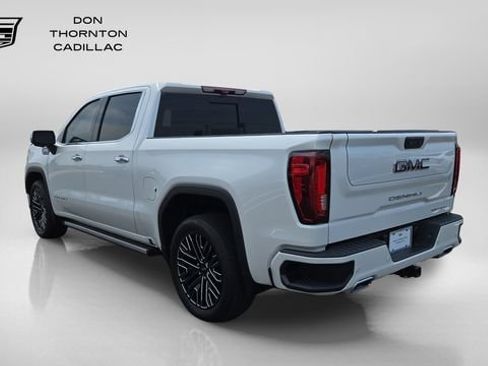 Used 2022 GMC Sierra 1500 Denali Ultimate AWD/4WD image 3