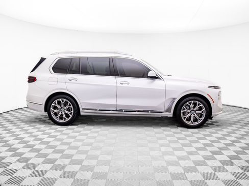 Certified 2024 BMW X7 xDrive40i w/ Climate Comfort Package image 6