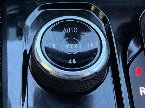 Used 2023 Chevrolet Colorado Trail Boss image 19