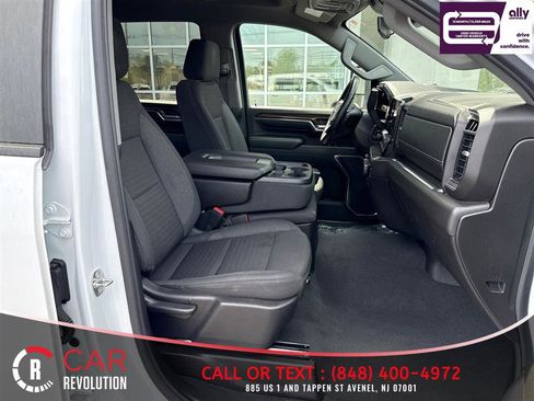 Used 2024 Chevrolet Silverado 2500 LT AWD/4WD image 45