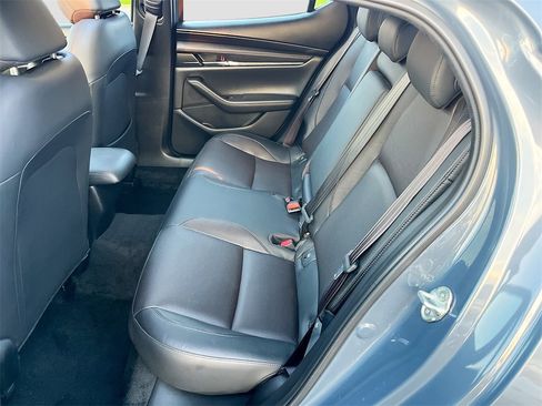 Used 2021 MAZDA MAZDA3 s image 26