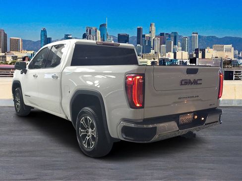 Used 2025 GMC Sierra 1500 SLT RWD image 5