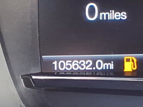 Used 2019 Ford Explorer XLT w/ Equipment Group 202A image 21