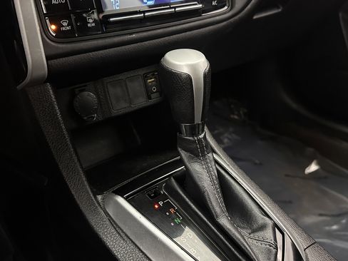 Used 2019 Toyota Corolla LE image 15