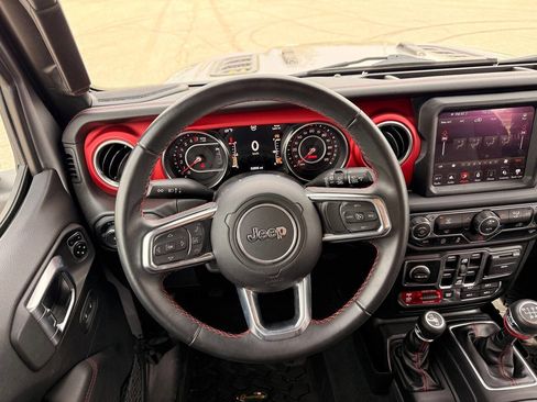 Used 2019 Jeep Wrangler Unlimited Rubicon AWD/4WD image 24