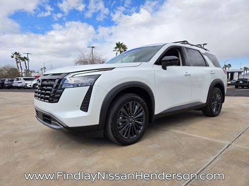 New 2026 Nissan Pathfinder SL w/ SL Premium Package AWD/4WD image 2