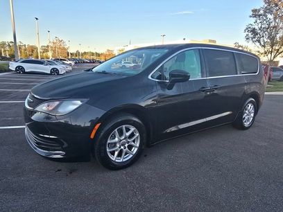 Used 2017 Chrysler Pacifica Touring