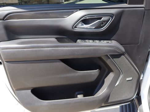 Used 2023 GMC Yukon XL AT4 w/ Technology Package AWD/4WD image 22