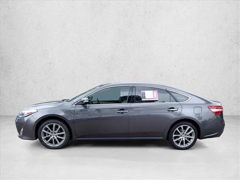Used 2015 Toyota Avalon XLE Touring FWD image 2