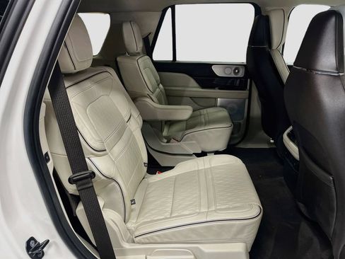 Used 2024 Lincoln Navigator Black Label AWD/4WD image 30