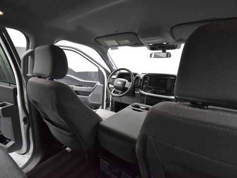 Used 2023 Ford F150 XLT w/ XTR Package image 17