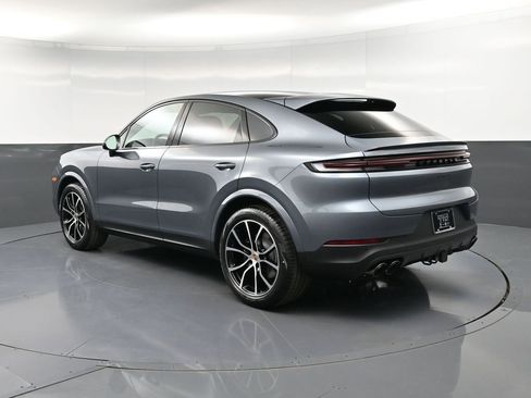 New 2026 Porsche Cayenne Coupe AWD/4WD image 3