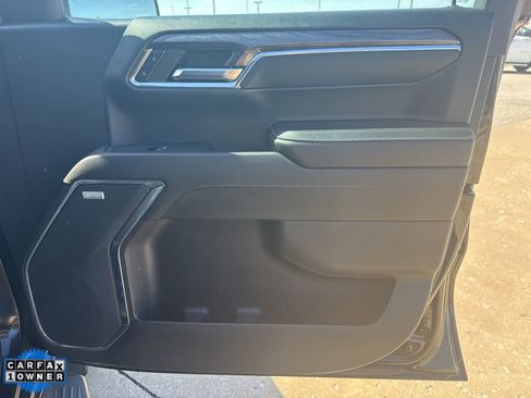 Used 2024 Chevrolet Silverado 1500 LTZ AWD/4WD image 25