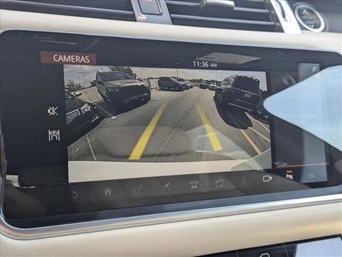 Used 2019 Land Rover Range Rover Sport HSE Dynamic image 9