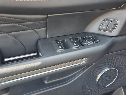 Used 2024 Ford Expedition Max Platinum image 32