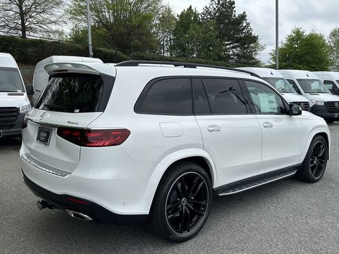 New 2026 Mercedes-Benz GLS 450 4MATIC image 8