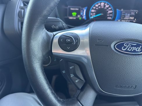Used 2018 Ford C-MAX SE image 25