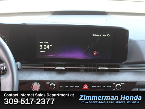 Used 2024 Kia Carnival SX FWD image 16