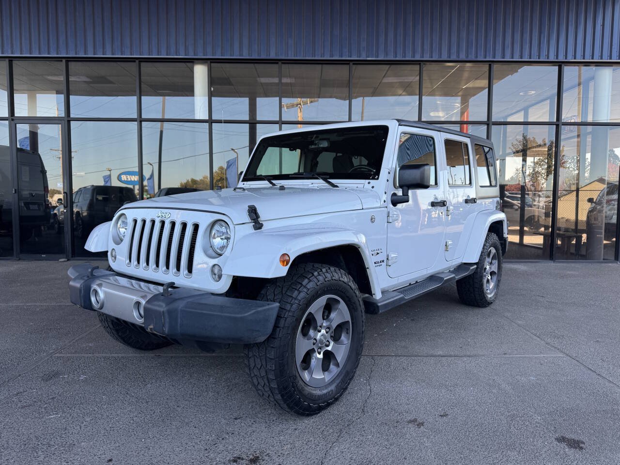 Used 2017 Jeep Wrangler Unlimited Sahara AWD/4WD image 1