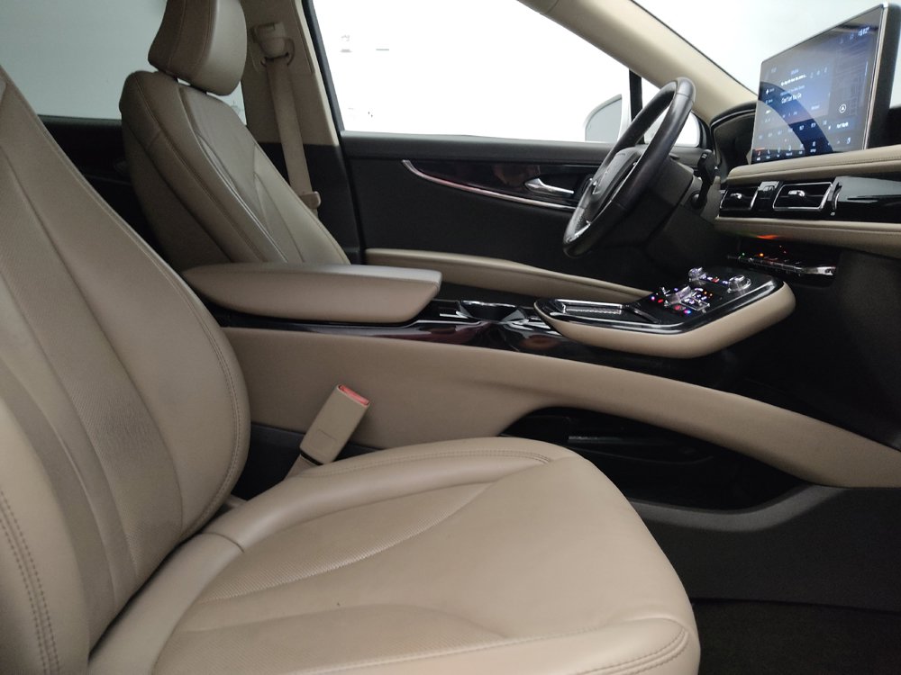 Used 2021 Lincoln Nautilus FWD w/ Equipment Group 101A image 21