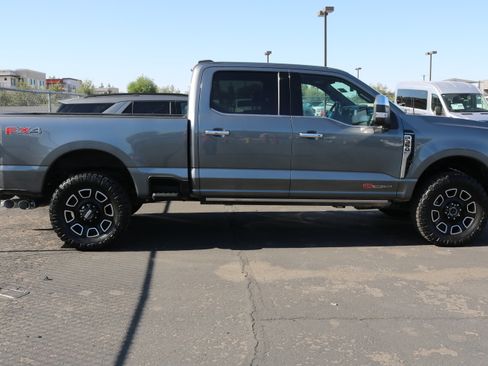 Used 2024 Ford F350 Platinum w/ FX4 Off-Road Package AWD/4WD image 5
