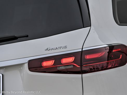 Used 2024 Mercedes-Benz GLS 450 4MATIC w/ AMG Line Exterior image 16