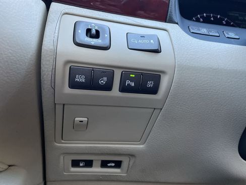 Used 2012 Lexus LS 460 image 24