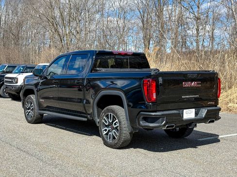Used 2024 GMC Sierra 1500 AT4 w/ Technology Package image 5