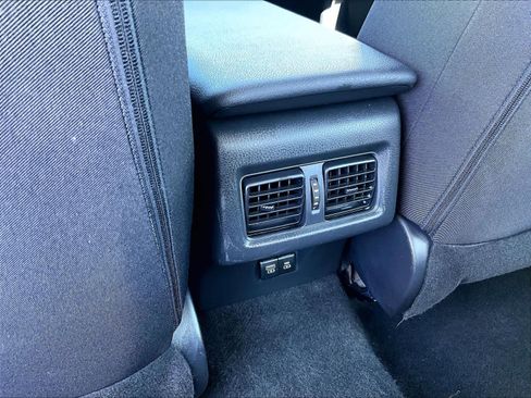 Used 2025 Toyota Camry SE FWD image 28